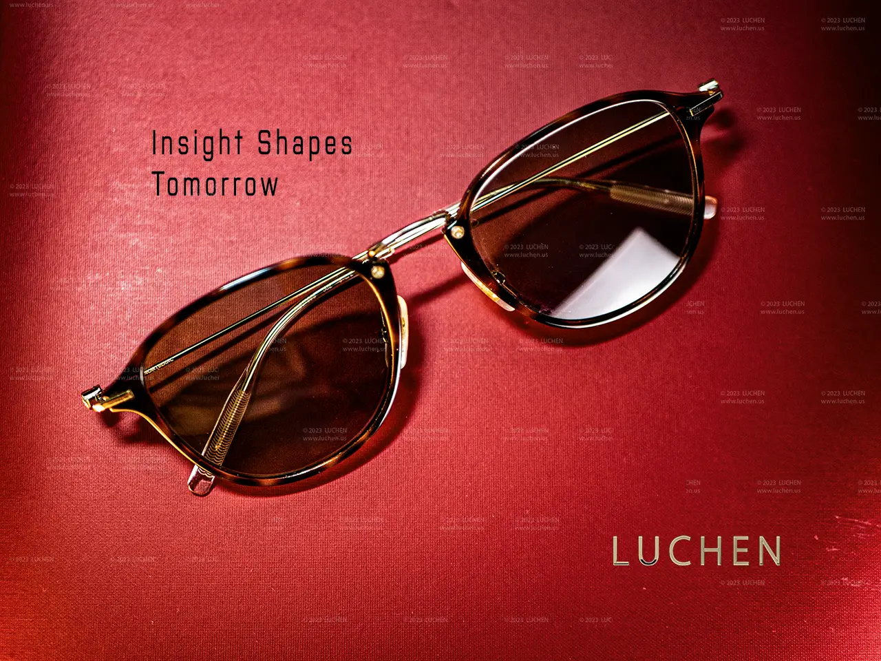 LUCHEN Watson + mountainblack_glasses