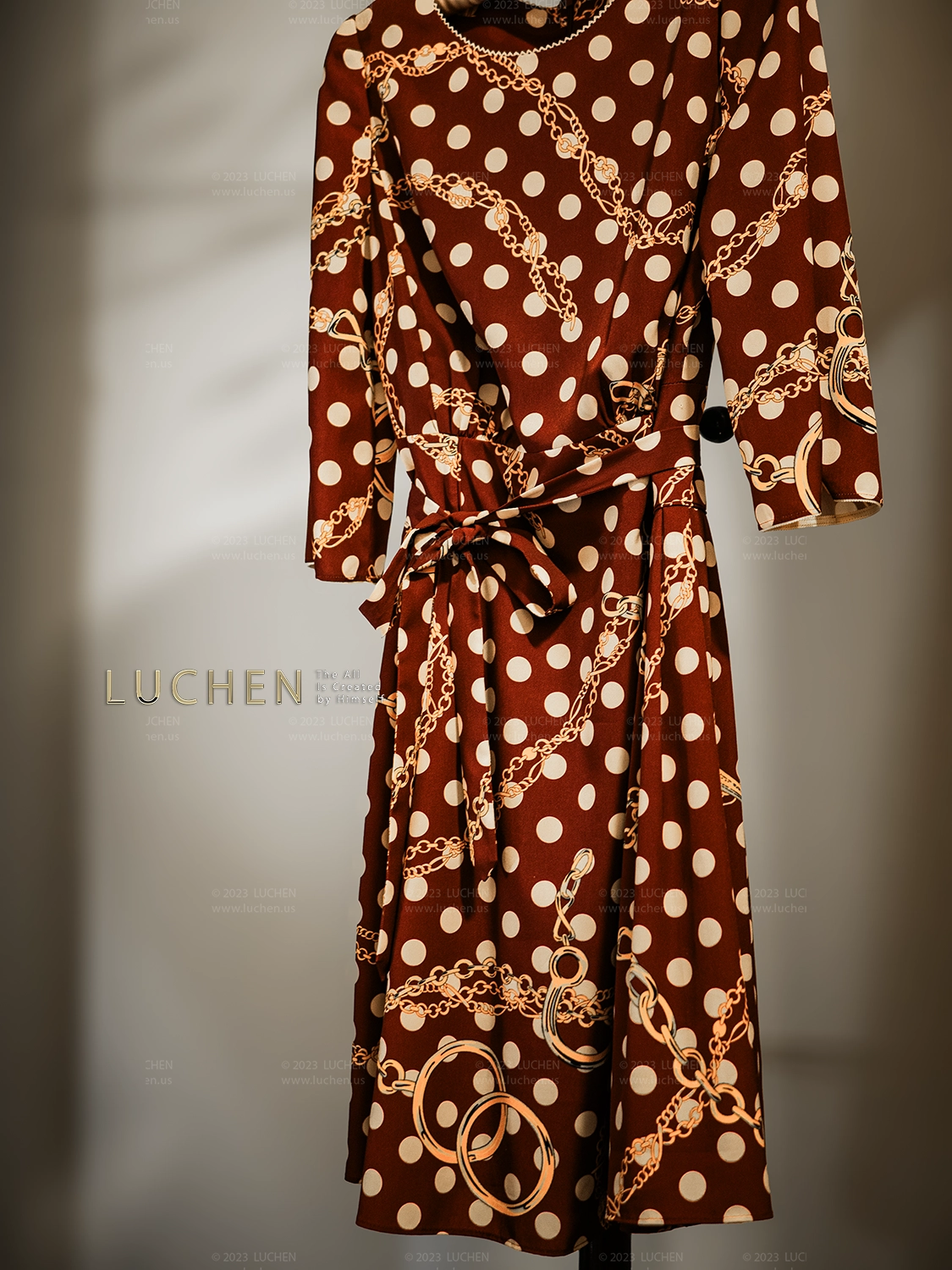 LUCHEN Watson + skirt